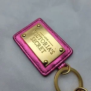 Runway Key Chain Victoria's Secret | Accessories | Victorias Secret Limited Edition ...